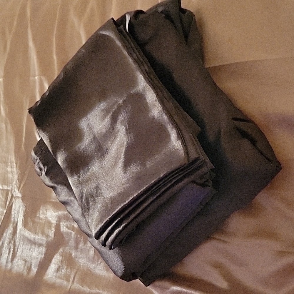 COPY - Single Satin Sheets Set